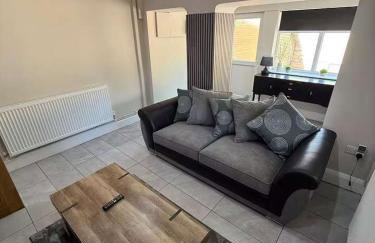 Modern 2 Bedroom Private Detached Cottage With HotTub - Foto 7