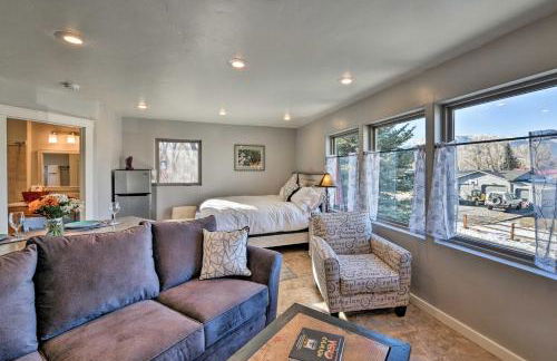 Cozy Mountain Studio By Main Street and Hot Springs! - Foto 10