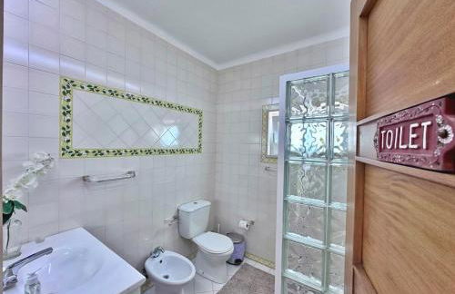 T3 Cozy Old House with XL garden - Foto 22