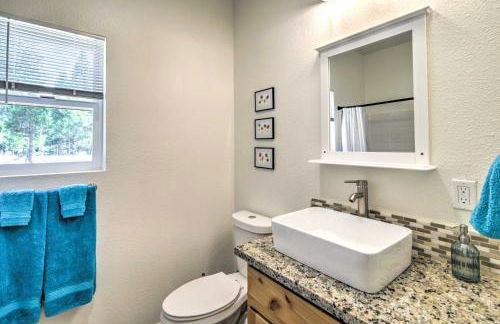 Home with Hot Tub about half Mile to Boat Launch! - Foto 12