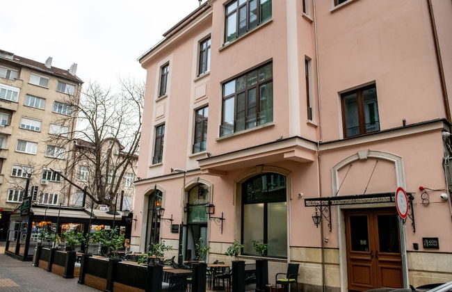 Agora Boutique - Photo 71