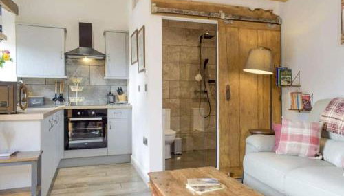 Cosy and quiet one bed barn conversion. - Photo 3