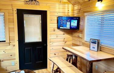 Charming Log Cabin with Loft on Lake James- Private Resort Amenities - Foto 13