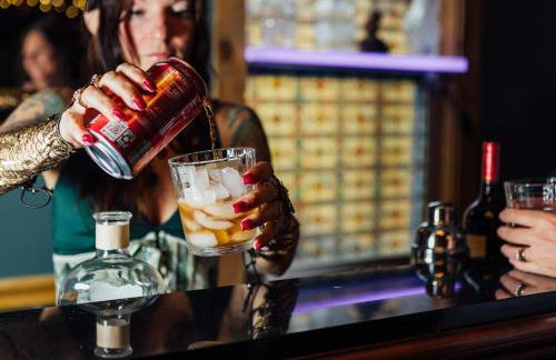 Villa Serena - Hidden Speakeasy - Foto 77