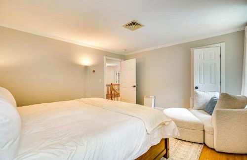 Serene Hudson Valley Escape with Pool and Grill - Foto 22