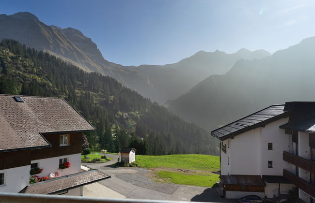 Apartment in Schrocken Near Ski Arlberg - Photo 28