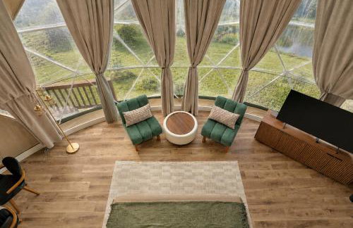 Luna Dome - Lakefront with Hot Tub, Wi-Fi, Sleeps 4 - Photo 12