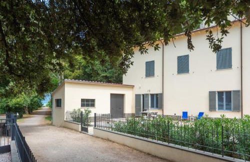 Waterfront Studio - Photo 8