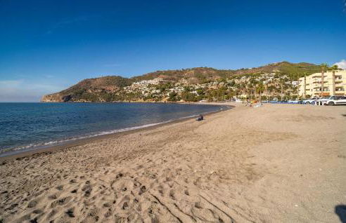 Stunning Apartment In Almuñecar - Photo 17
