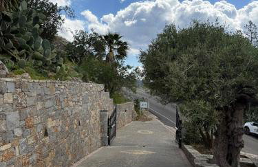 Stone Heaven Villa -Poolside BBQ & Fresh Herbs - Photo 24