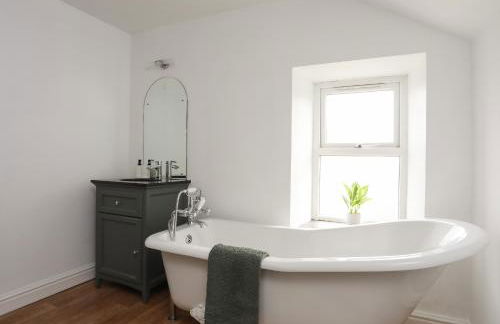 Maes Y Ddol - Photo 17