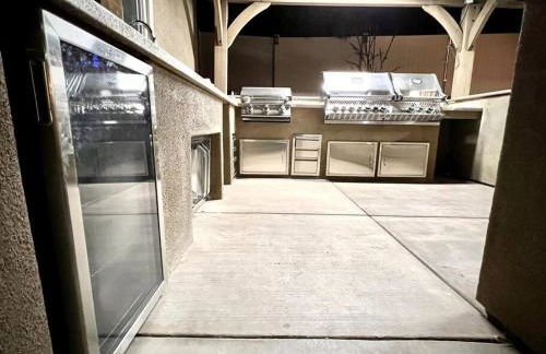 San Diego Luxury Oasis - Photo 27