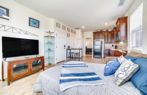 WWII Aviation-Themed Apt in Sparks Near Parks! - Foto 9