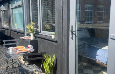 2 The Old Canteen, Two Minute Walk To Beach - Photo 10