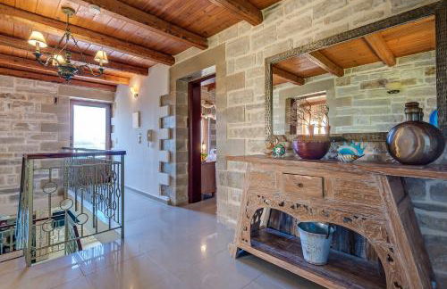 Hectoras Villa in Plaka BY APOKORONAS-VILLAS - Photo 26