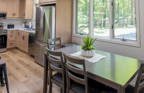 Pet-Friendly Lakefront Cabin by arc Vacation Rentals - Foto 43