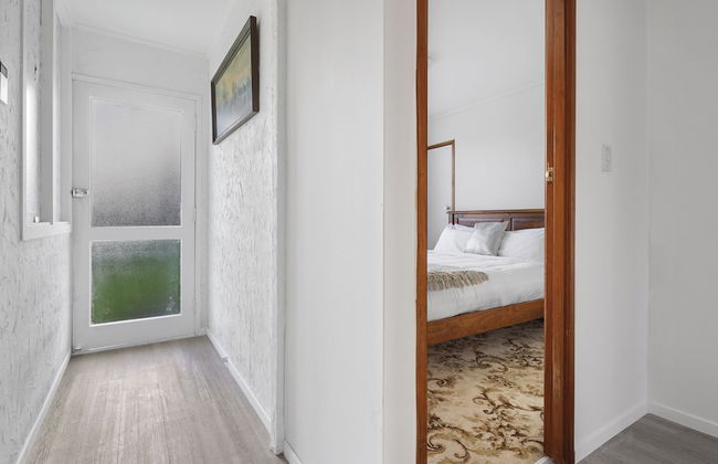 Family 3BR Home with Netflix&Fenced Yard - Foto 24