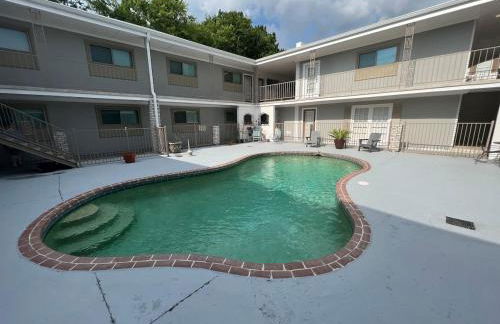 2 bedroom private apt & laundry - Foto 33