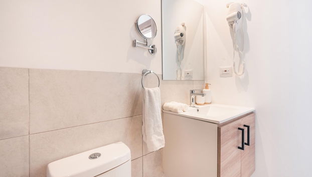 Cozy 1BR w Balcony Pool Beach Access Cap Cana - Foto 5, Habitación