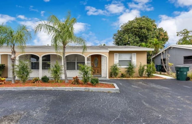 5140 Duplex in Oakland Park - Photo 1