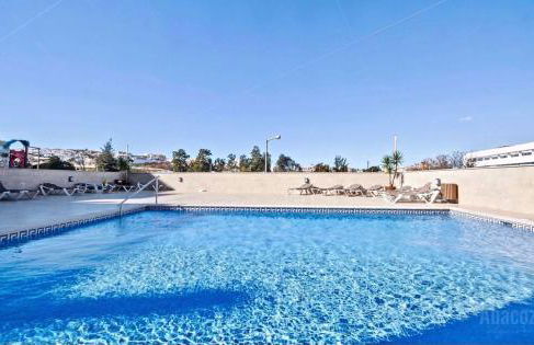 George's Quinta das Palmeiras, a 2 bedroom apartment in luxury complex, walking distance to town - Foto 1