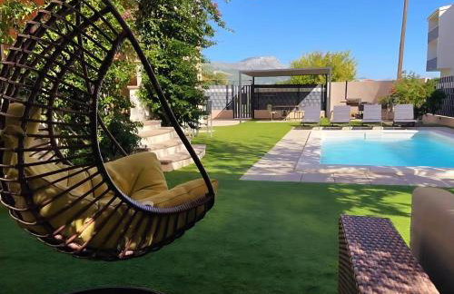 Villa Andrijana - Exclusively Yours - Family Getaway with Private Pool - Photo 2