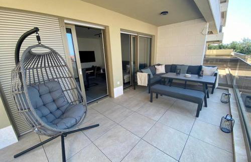 Marina Bay - Exclusive Apartment with Private Pool and Adriatic Sea View - Foto 23