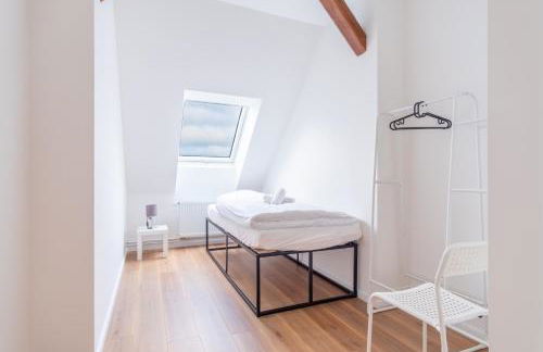 Big apartments, big bathrooms, single beds, perfect for groups - Foto 3