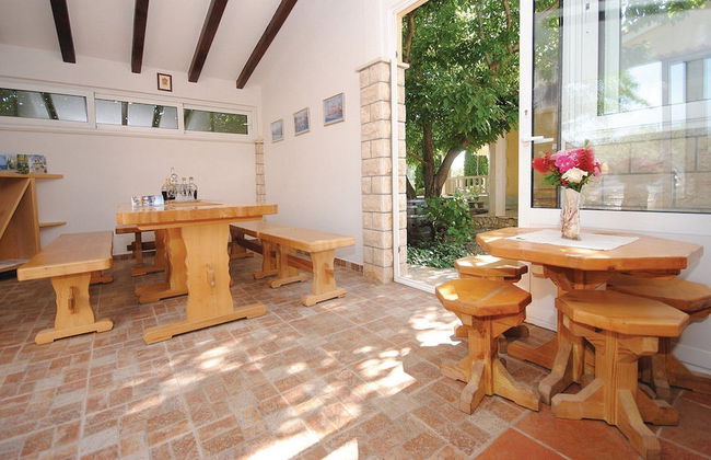 Picturesque Escape Holiday Home With Pool and Sauna - Foto 15