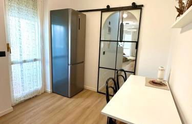 Southern Milan M1 Red line metro 20 min to city center - Foto 27