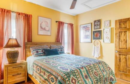 Stockyards 5 mins, New, Sleeps 8 Cedar House, TCU - Foto 27