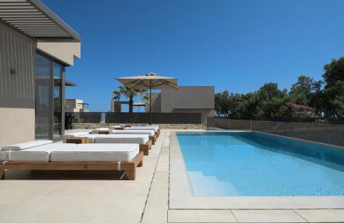 Amalthia Villa, Heated Pool & Walk to the Beach, By ThinkVilla - Photo 8