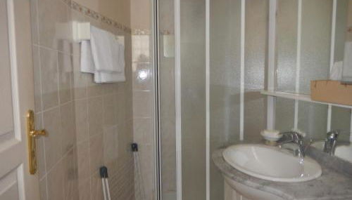 Calme et verdure en plein coeur d Illiers Combray - Foto 2