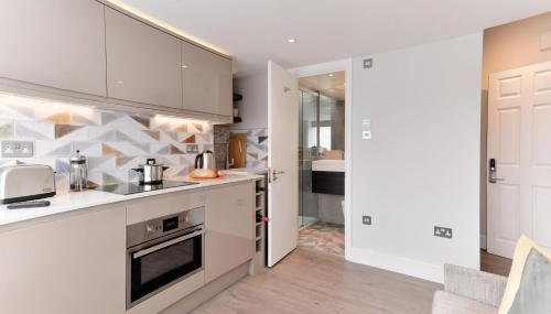 Lovely studio, 5 min West Hampstead.-Second floor. - Photo 5