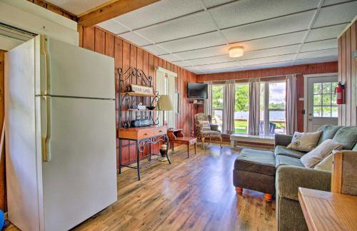 Lake Retreat with Dock, Deck and BBQ, BYO Boat! - Foto 3