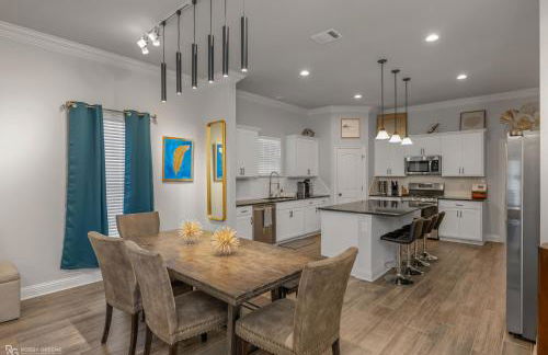 Modern Regional Art Gallery Home - Spacious & New! Tv in each room - Foto 1