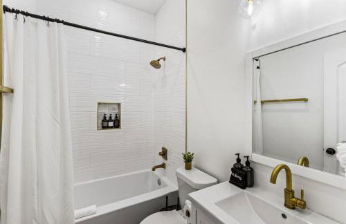 4BR Sleeps 12 Walk to Beach Pool Yard Dogs New 2023 Build - Foto 44