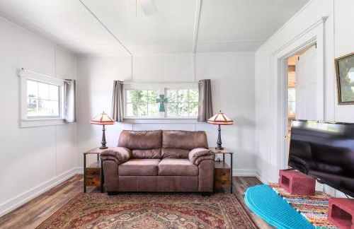 Historic Water's Edge Cottage 10 - Foto 6