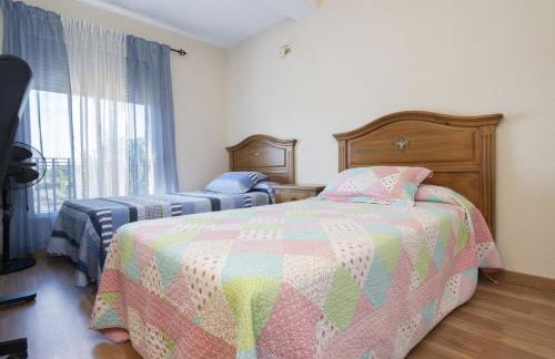 Chalet Pareado & Piscina - Foto 5