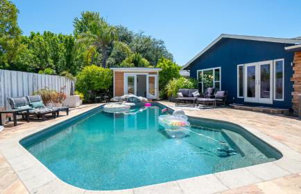 Family Friendly 3bed ,2bath Pool, Hot-tub, Cold Plunge, Sleeps 8 - Foto 2