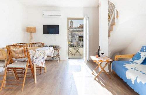 River & Beach Apartment near Lisbon - Photo 1