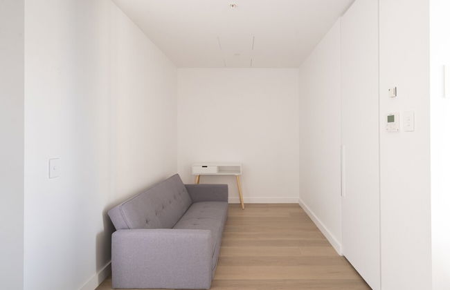 Modern Apartment in Darling Harbour - Photo 10