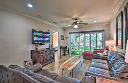 Waterfront Palm Coast Condo with Boat Dock and Pool! - Foto 1