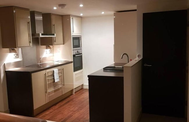 Comfy 1-bed Apartment in Huddersfield - Foto 8