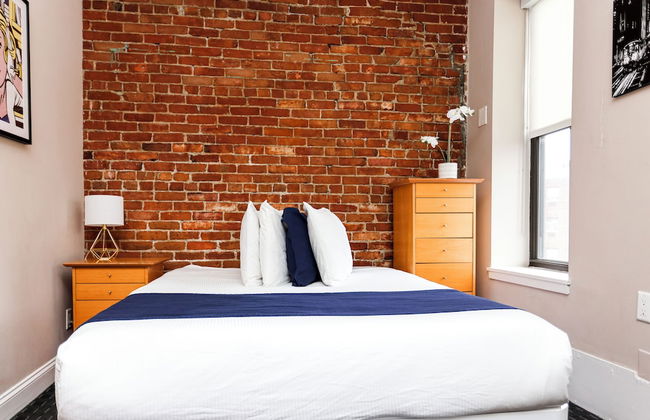 Maverick Suites at 400 Columbus Ave - Foto 28