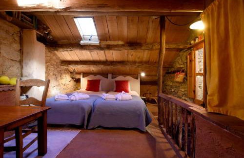 La Pegatera Masia rodeada de bosque ideal para desconectar - Photo 40