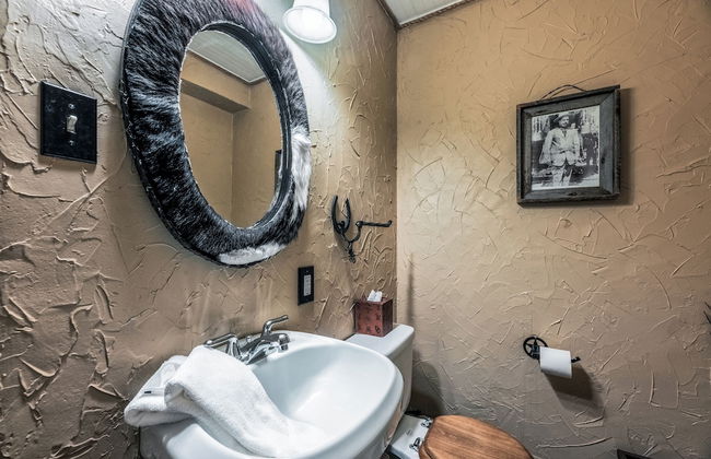 Neeley Mountain House by Ruidoso Vacation Rentals - Photo 7