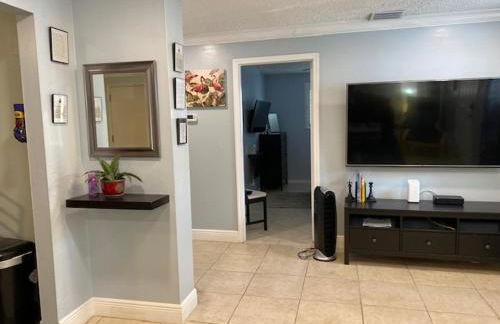 Modern 2/1 Apt near Midtown and Beaches - Foto 40