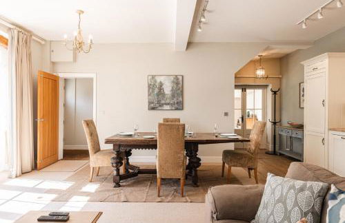 Stylish Coach House Retreat - Foto 12