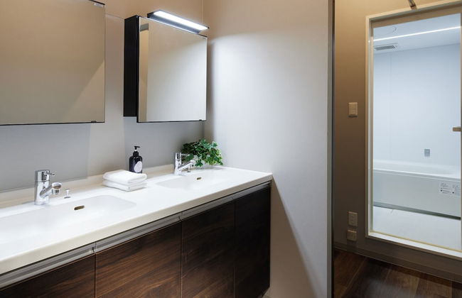 Minn Chitose - Foto 22